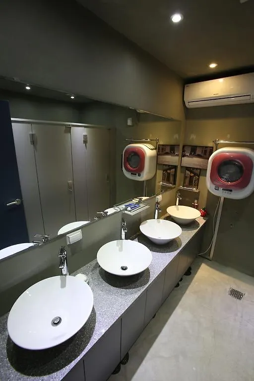 24 Guesthouse Garosugil - Gangnam Seoul Guest house
