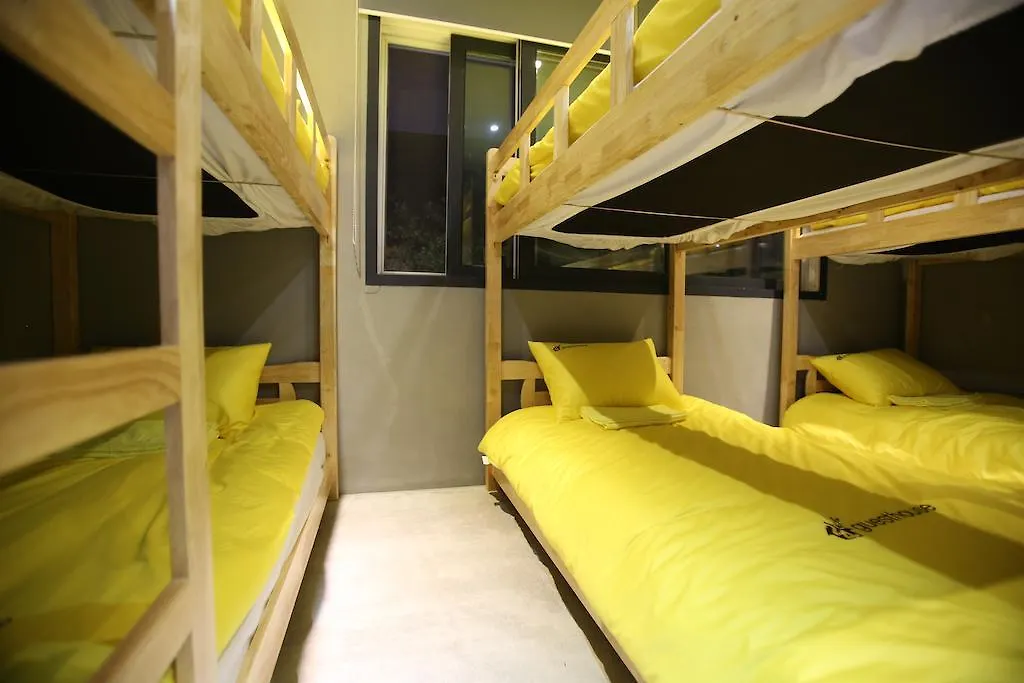 24 Guesthouse Garosugil - Gangnam Seoul Guest house