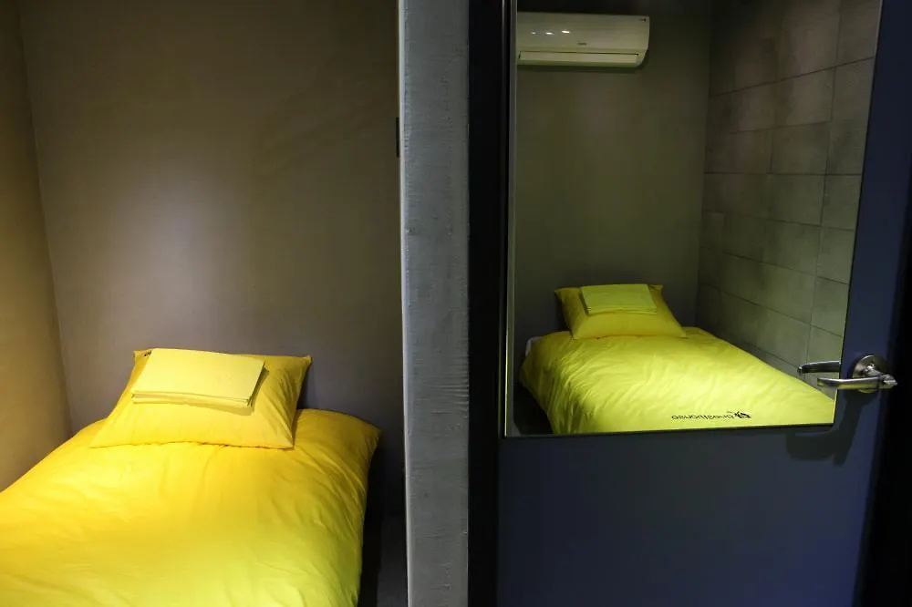 24 Guesthouse Garosugil - Gangnam Seoul 2*,
