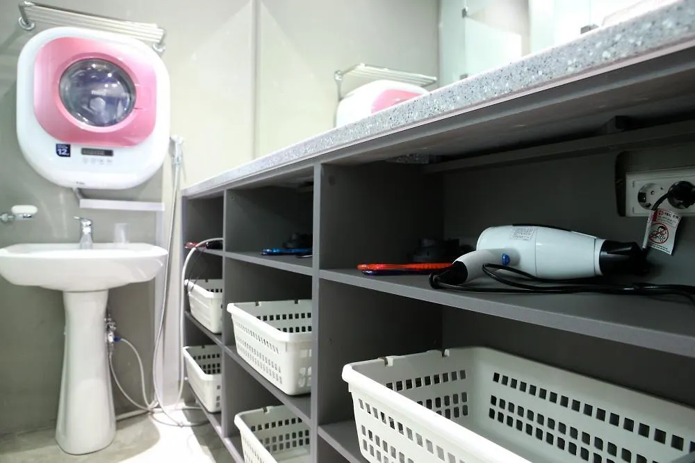 24 Guesthouse Garosugil - Gangnam Seoul