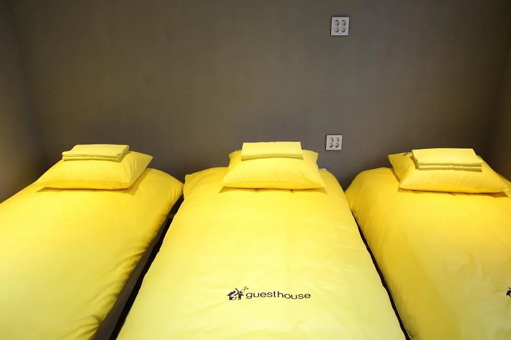 24 Guesthouse Garosugil - Gangnam Seoul